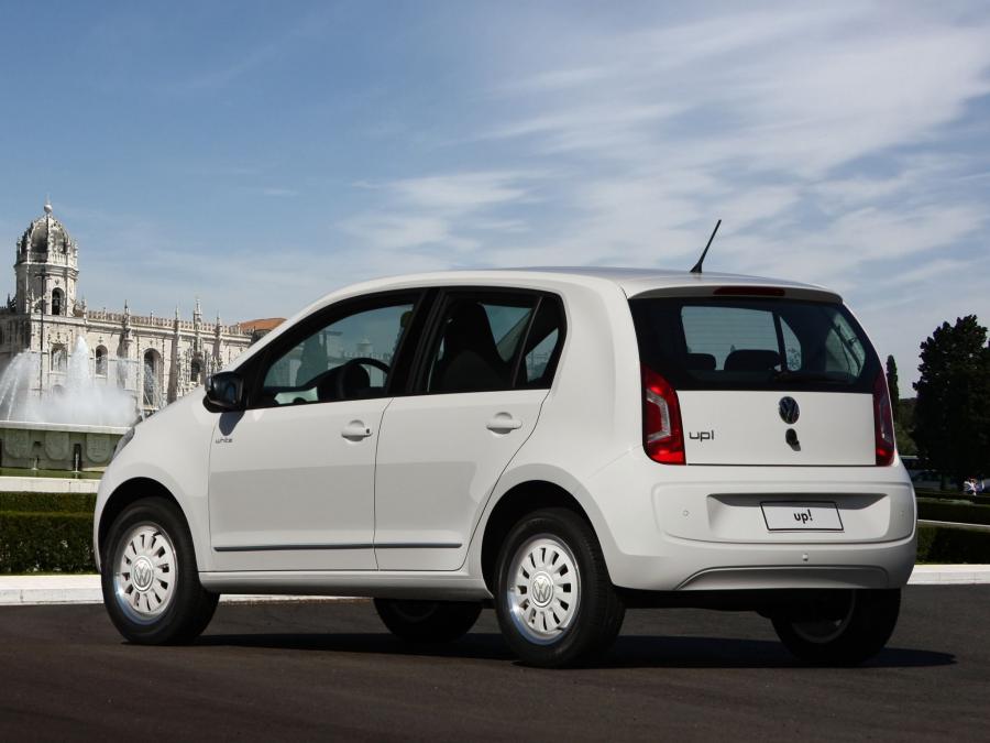  Volkswagen up! White 2014 года  (BR) (фото 2 из 6)